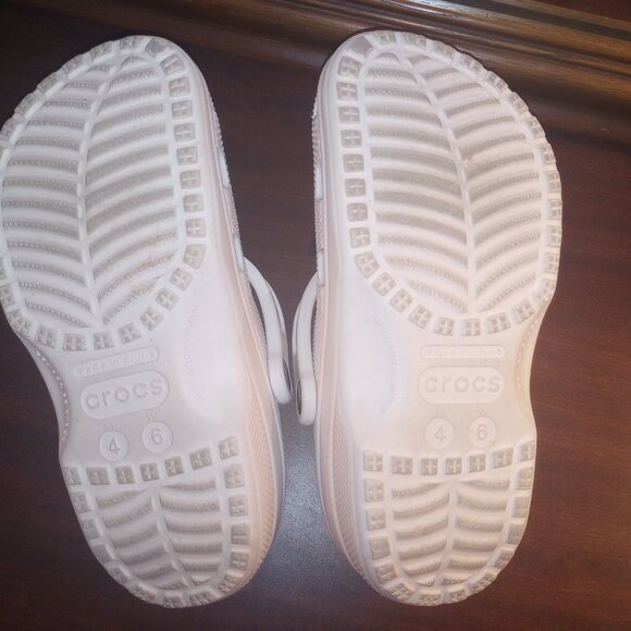 Crocs - Picture 2 of 3